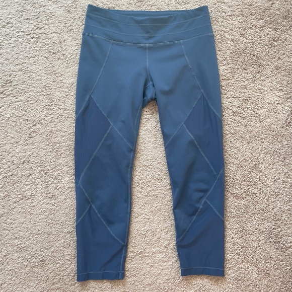 Athleta Mesh Sonar Capri Blue Athletic Crop Leggings Size Small Tall - Picture 7 of 16